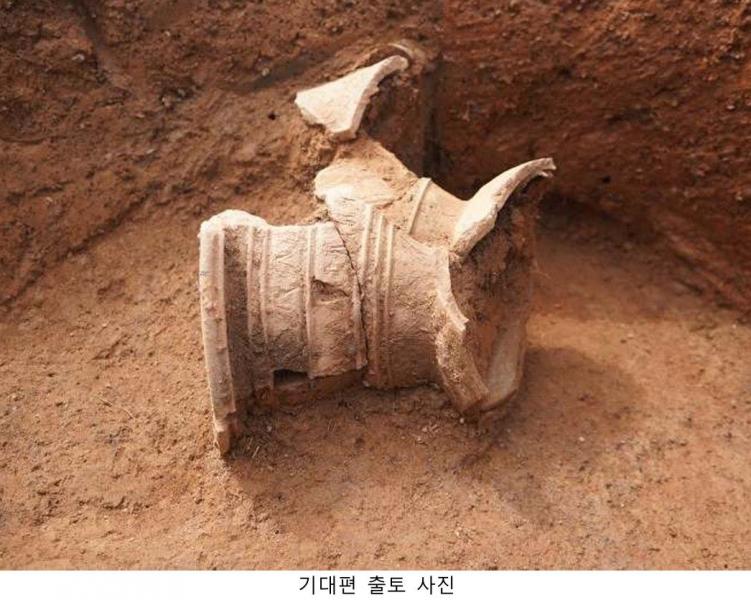 마한 최대급 분구묘 「고창 봉덕리 고분군 3호분」 남·북쪽 구간 축조기술 확인 