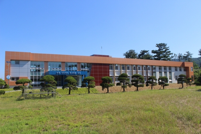 전북교총 “교육인권보호관 명칭·파견교사 권한 근거 밝혀야”